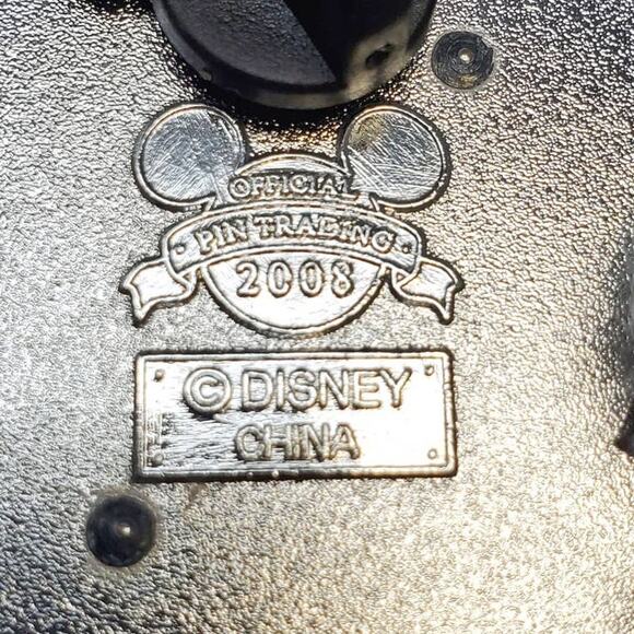 Disney Mickey Mouse Police Officer & K9 Unity Pluto Pin - Picture 6 of 7